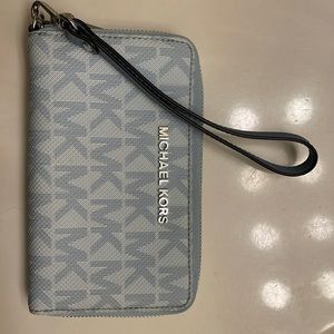 Michael Kors wristlet
